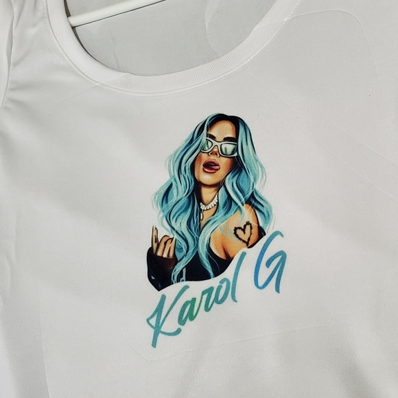 Karol g womans tshirt - Picture 3 of 3